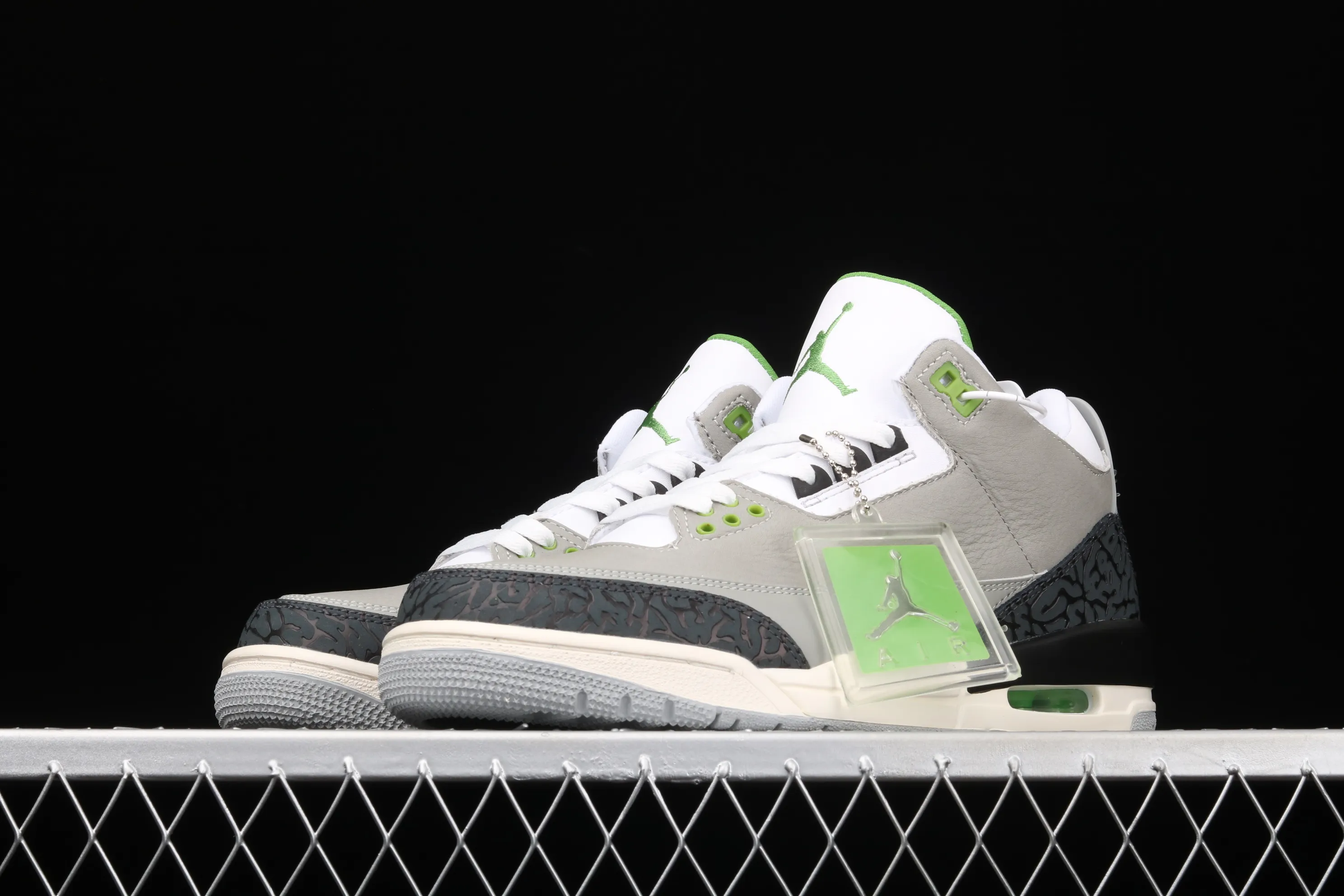 All categories Air Jordan Jordan series basketball shoes Air Jordan 3 Air Jordan 3 Retro "Chlorophyll" AJ3 Joe 3 Chlorophyll Gray Green Manuscript 136064-006
